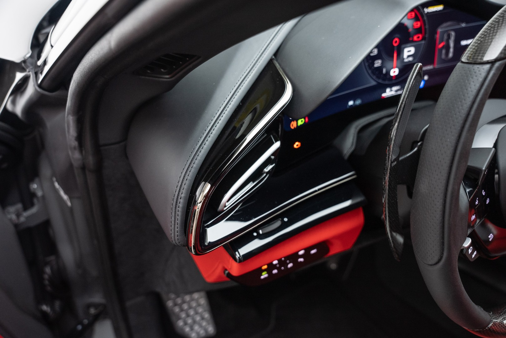 2025 FERRARI PUROSANGUE | FULL CARBON | GRIGIO SCURO | MASSAGE SEATS | HIGH SPECS.